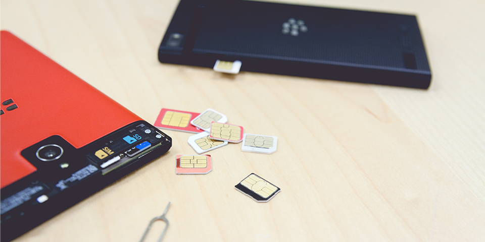 スマートフォンとSIMカード